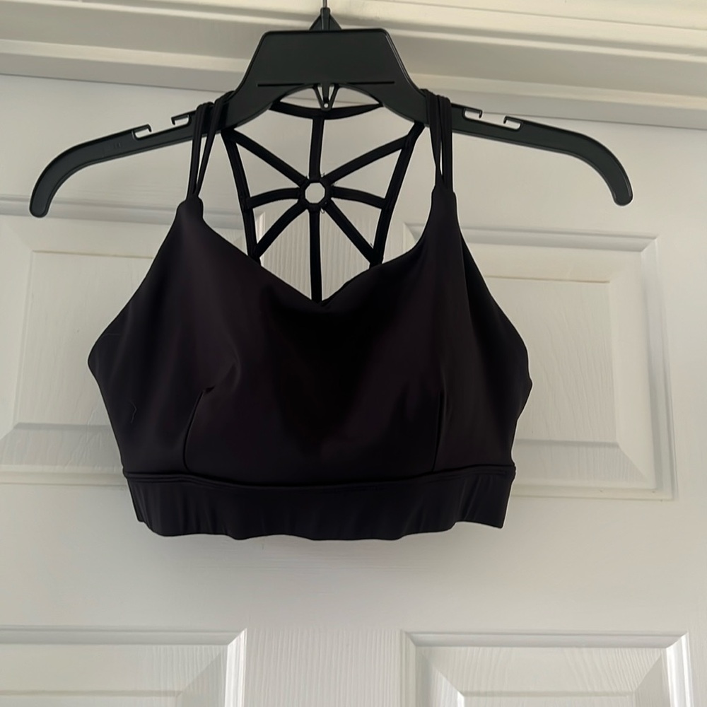 Sol & Mane sport bra 🖤